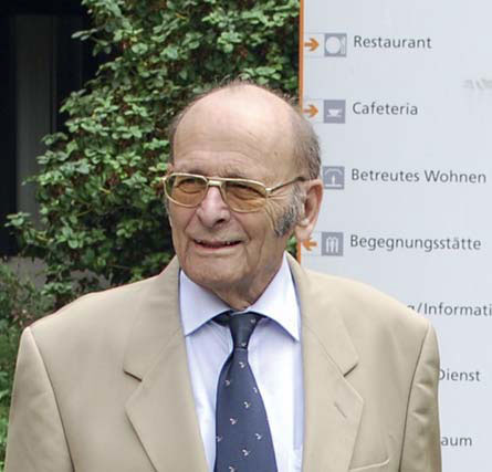 Dr. Wolfgang Dannecker